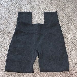 Gray Leggings With Pockets